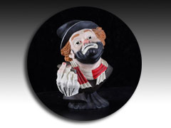 Freddie the Freeloader Sculpture